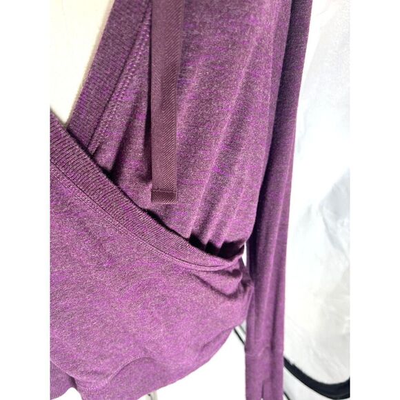 Athleta Womens Inner Twist Hooded Sweatshirt Long Sleeve Size Large Red Purple - Picture 8 of 13